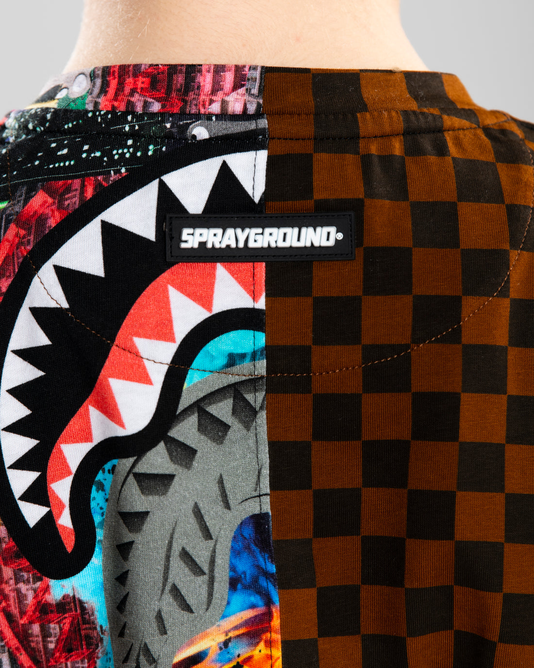 ALL THE SHARKS SPLIT REGULAR T-SHIRT