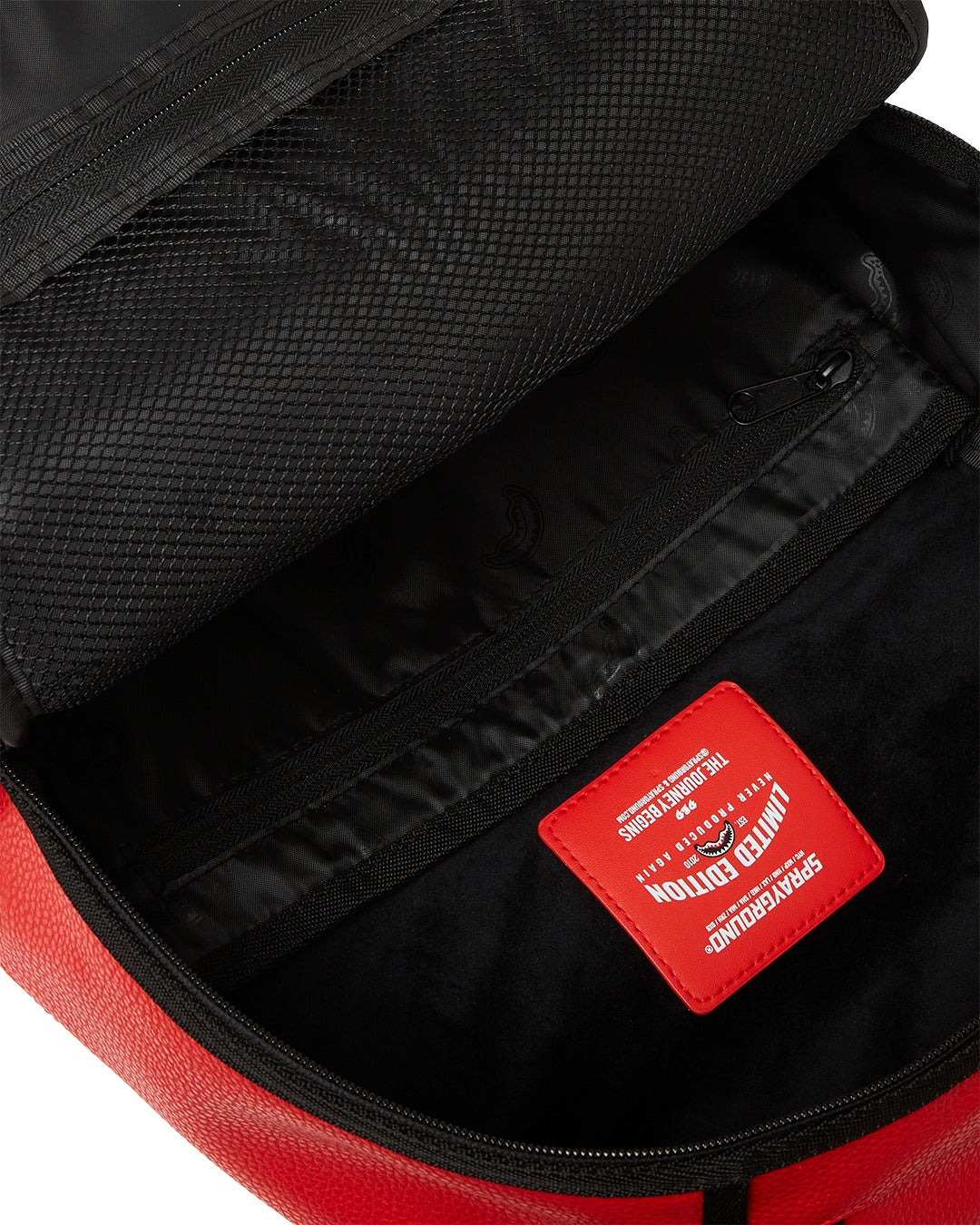 SHARK CENTRAL RED SHARK DRIP DLXSV BACKPACK