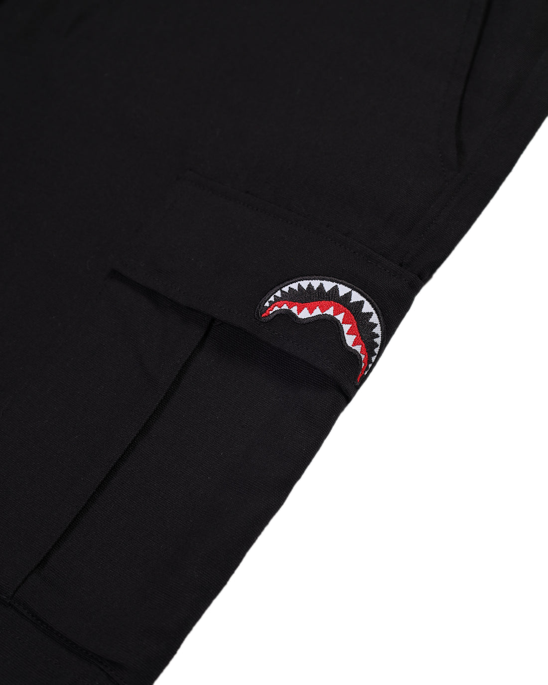 SHARK CARGO SHORTS