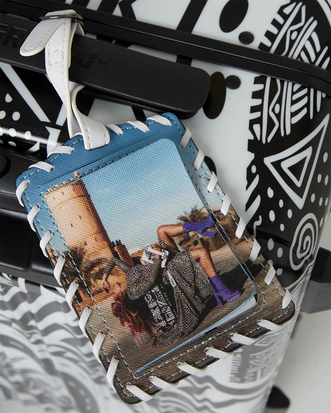 AI JOURNEY TO THE MIND CARRYON LUGGAGE