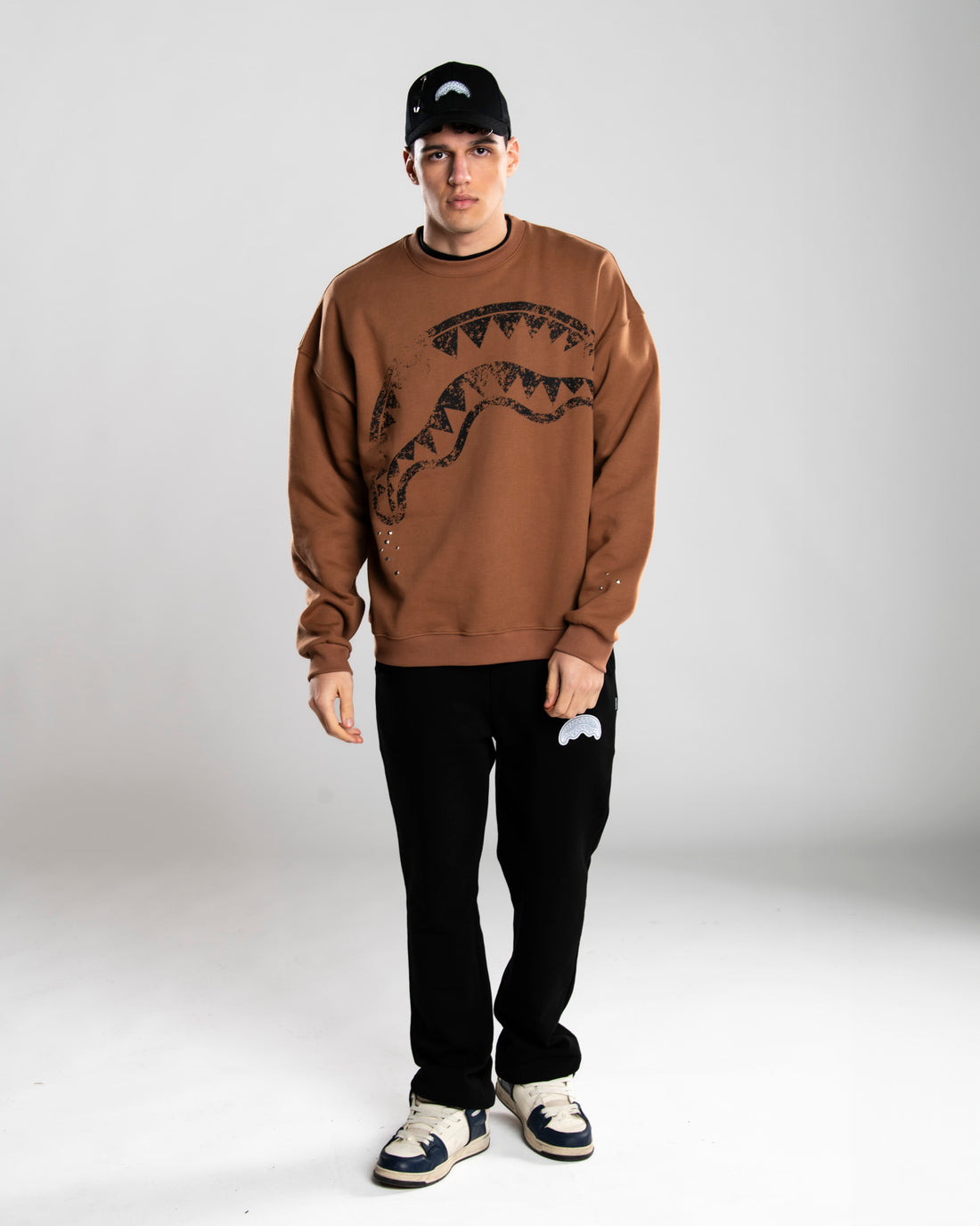 SHARK STAMP CREWNECK