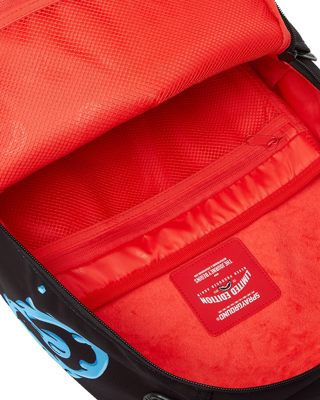 MELTIN' MEGALODON MOUTH DLXR BACKPACK