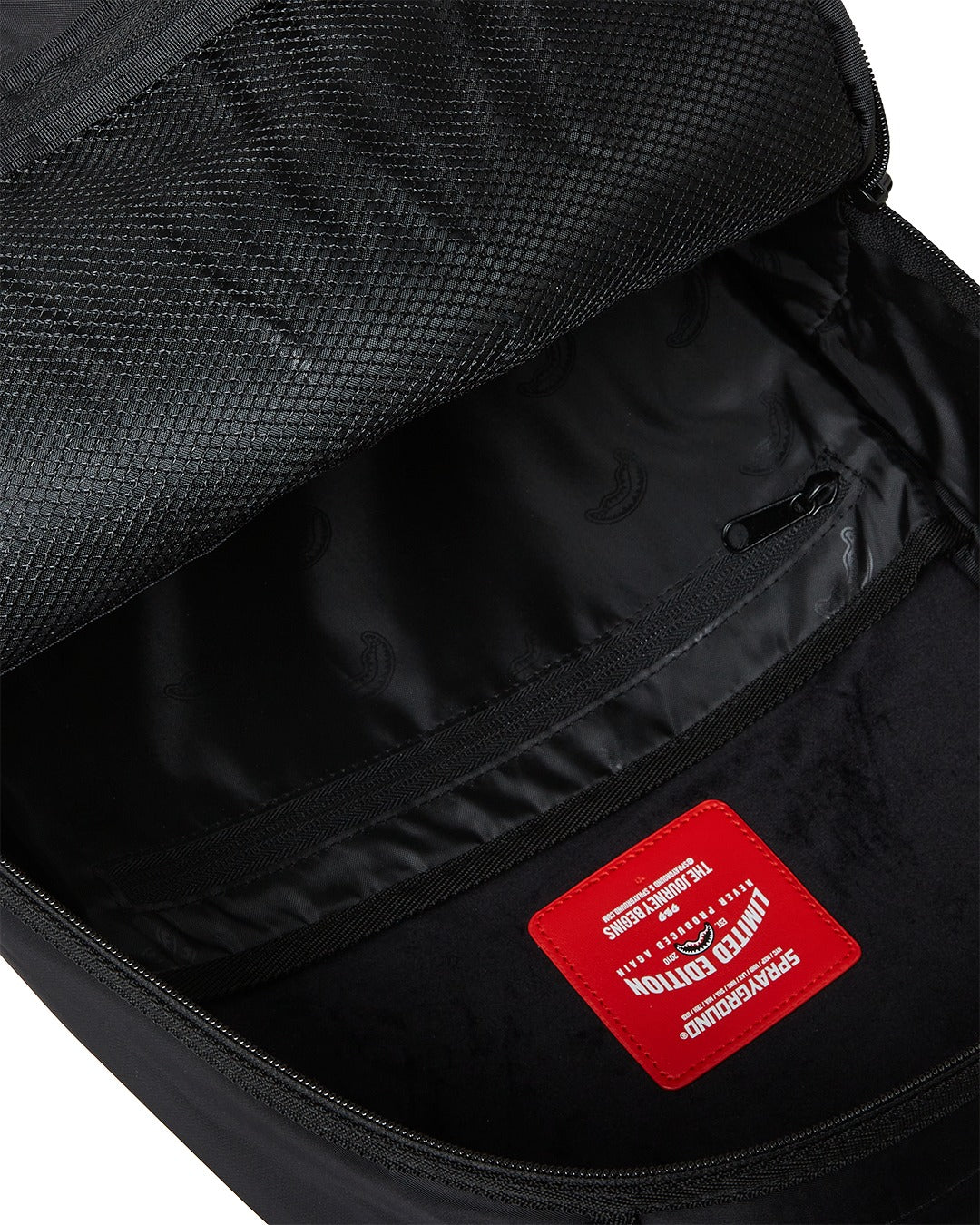 SHARK CENTRAL NYLON BLACK