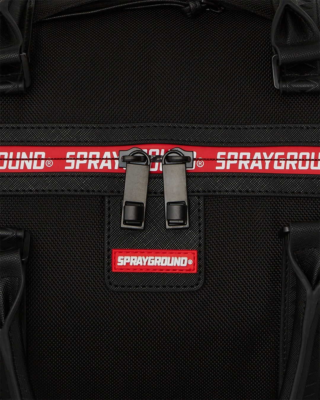 PRINTED ZIPPER SHARK DUFFLE