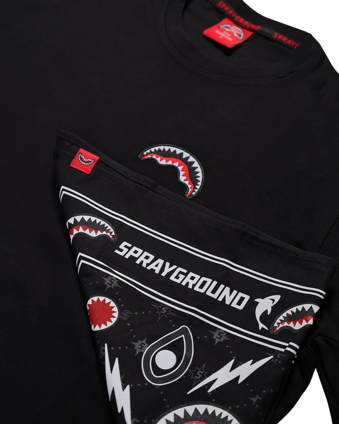 BLACK BANDANA - REGULAR BLACK T-SHIRT