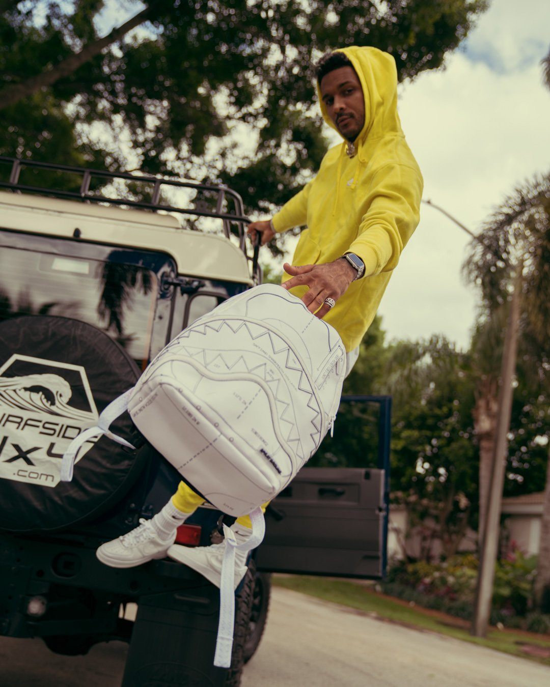 Sprayground Backpack TECHNICAL CUT SEW SHARK White