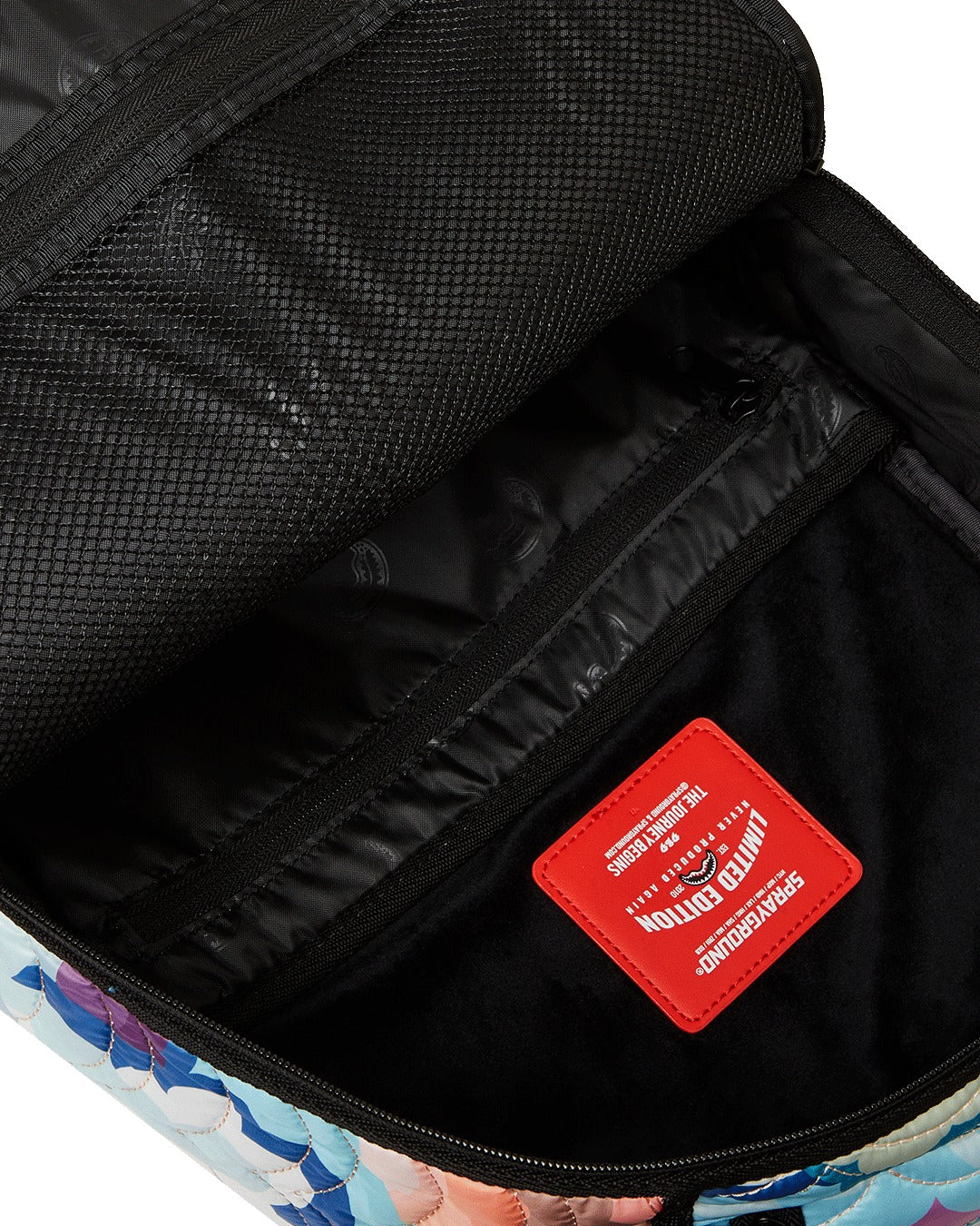 QUILTED CLOUD SHARK DLXS BACKPACK