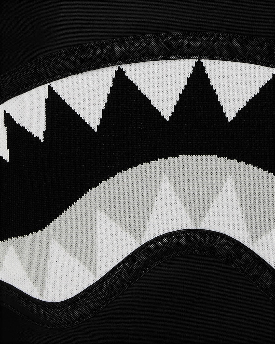 SHARK CENTRAL HAZARD PAY DLXS BACKPACK