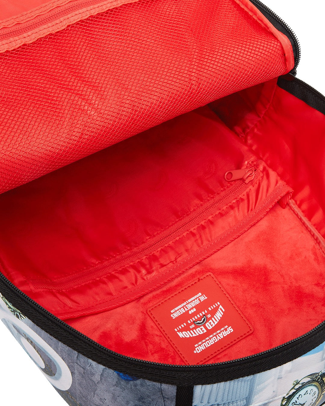 CASINO ROYALE TRIPPY WORLD DLXR BACKPACK