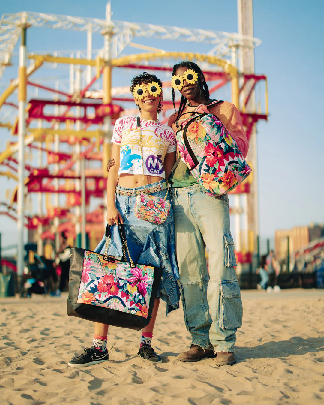 Floral Humming Shoulder Bag