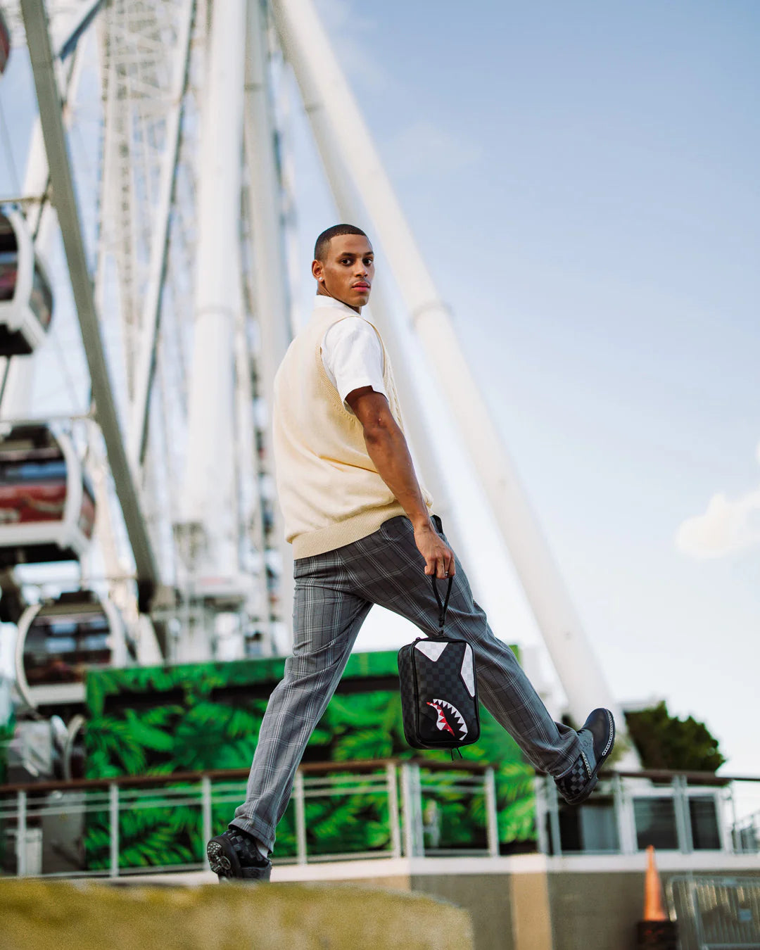 Triple Decker Heir To The Throne Toiletry - Brick