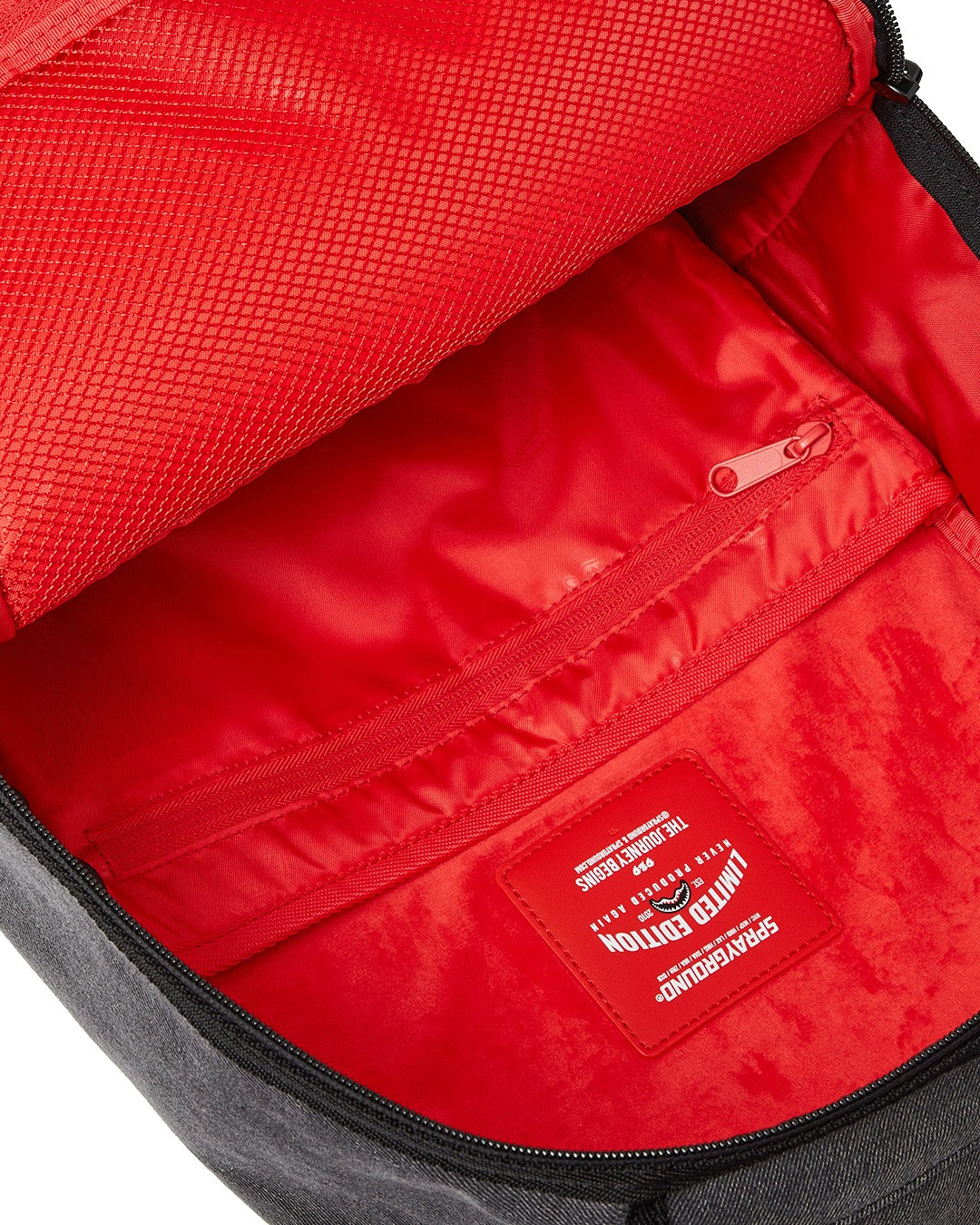 SHARK CENTRAL PAINTED DLXS BACKPACK